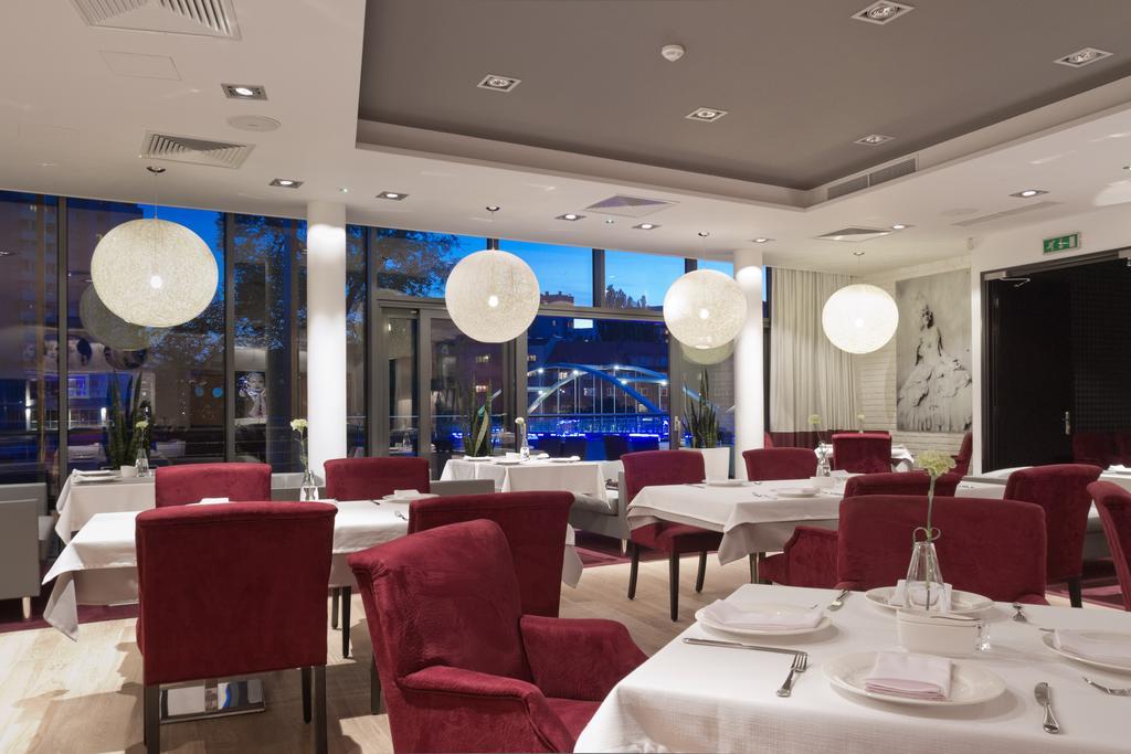 Piano Hotel & Restaurant Opole Kültér fotó